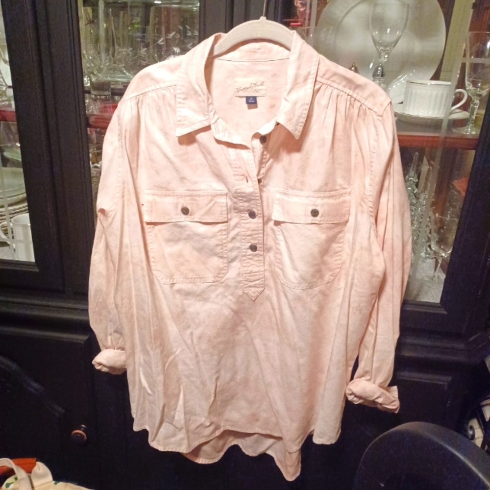 Universal brand top